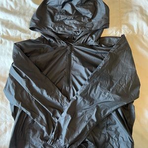 Lululemon windbreaker